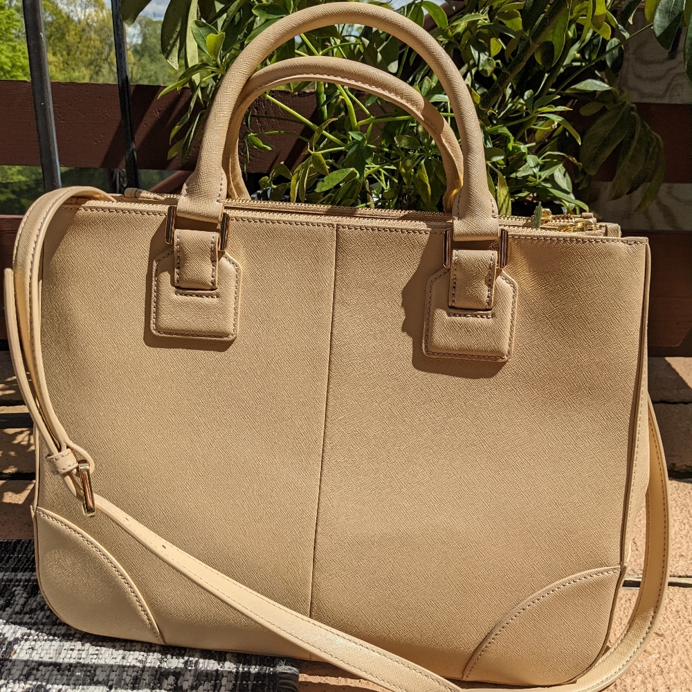 Tory Burch Beige Saffiano Leather Top-Handle Tote - Picture 2 of 7